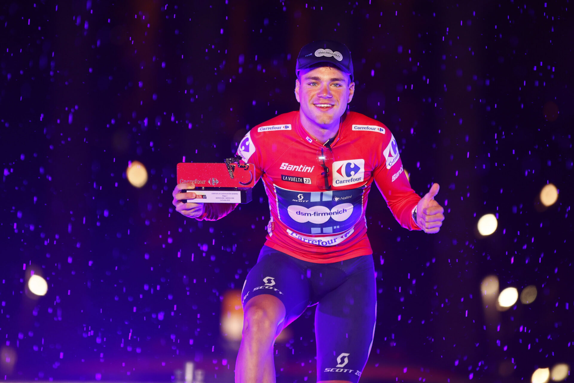 MILESI, SPLENDIDA MAGLIA ROSSA ALLA VUELTA ESPANA