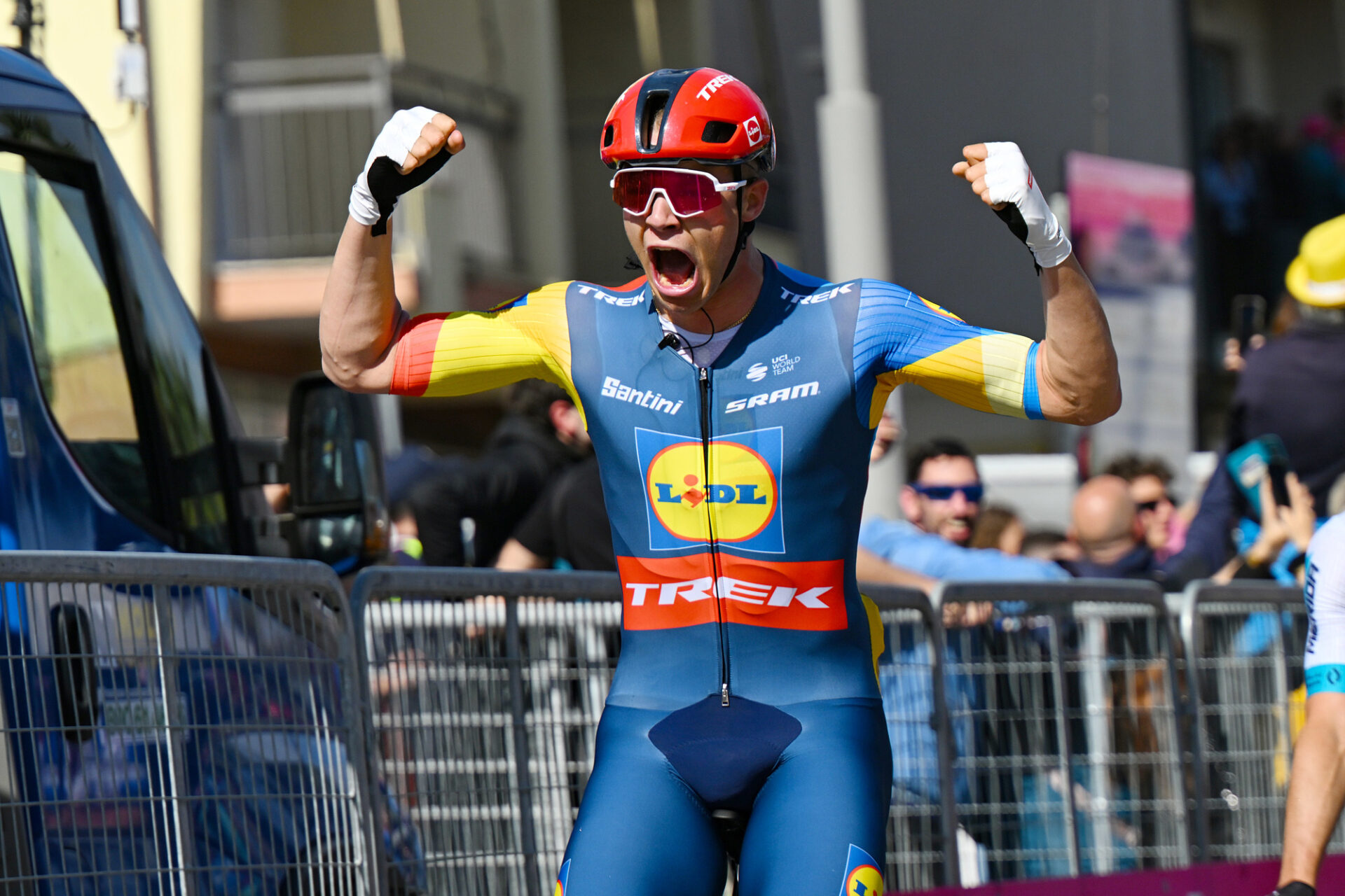 E’ DI MILAN LA PRIMA VITTORIA ITALIANA AL GIRO 2024